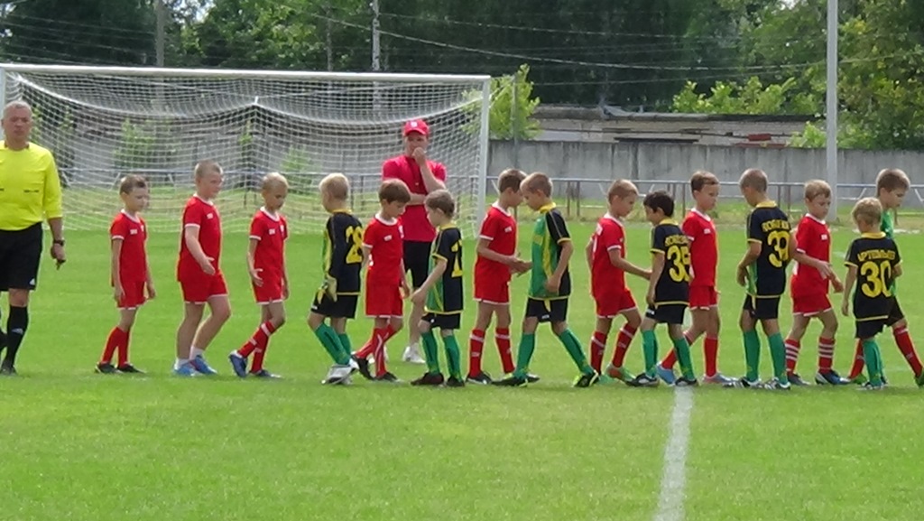 Юные футболисты ФК «Дмитров» 2006 г.р. серебряные призеры турнира «Будущие звезды» среди детских команд в г. Александрове Владимирской области.