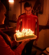 qymkndhkku0-1280x768