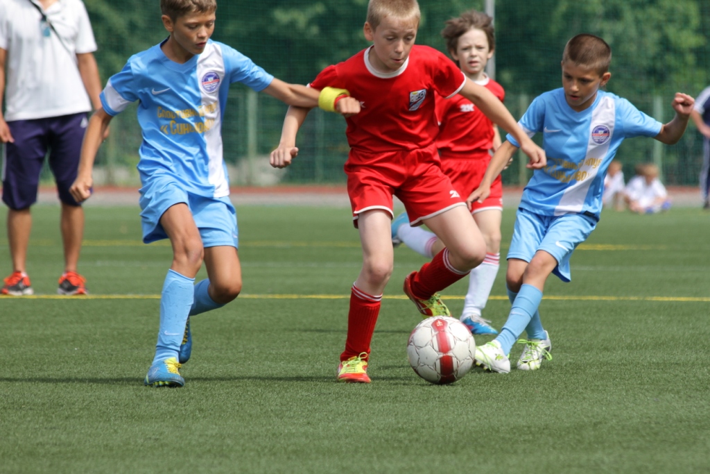 В городе Дмитров Московской области на стадионе Локомотив завершился предварительный этап Открытого чемпионата «Большие звезды светят малым»