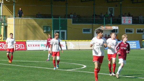 Фотографии с Всероссийского турнира проходящего в г. Санкт-Петербург 2012 год. Команда 1998 г.р.