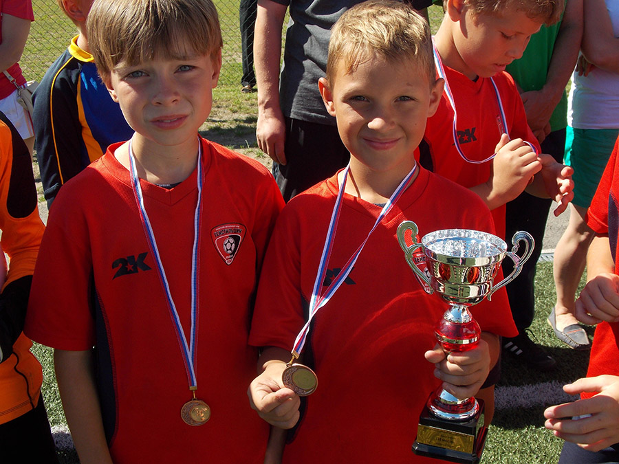 На семейном празднике «Клёвый мяч» в Рыбинске победили хозяева